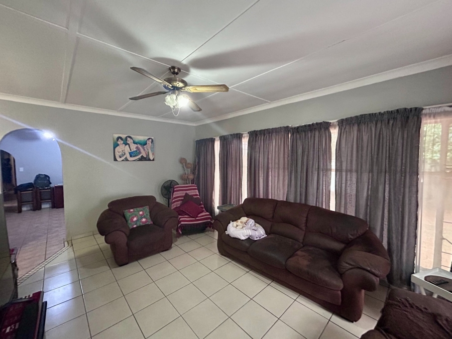 3 Bedroom Property for Sale in Flimieda North West